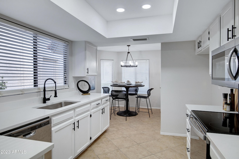 628 S Privet Way unit 78, Mesa, AZ 85208 - photo 1