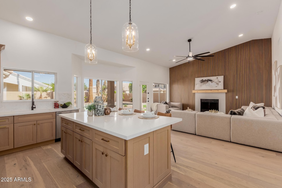 For Sale $919,900 • Co-Listing Agent