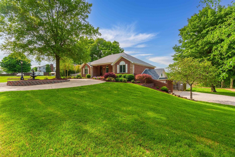 5653 Lee Rudy Rd, Owensboro, KY 42301 - photo 1