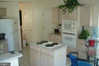 7002 Chain Fern Ct, Clinton, MD 20735 - photo 1