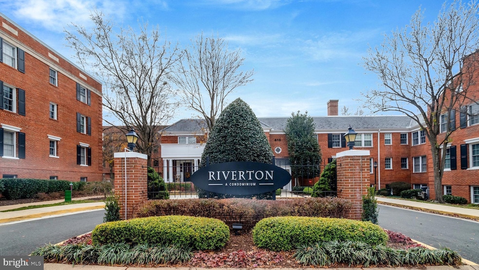 1251 E Abingdon Dr unit 1121, Alexandria, VA 22314 - photo 1