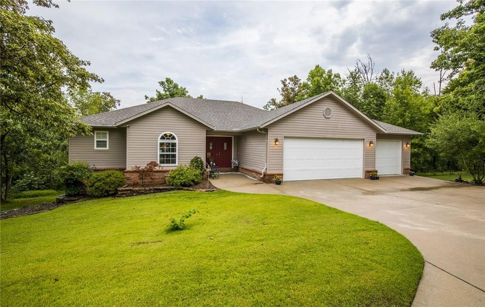 16711 Cardinal Rd, Bella Vista, AR 72715 - photo 1