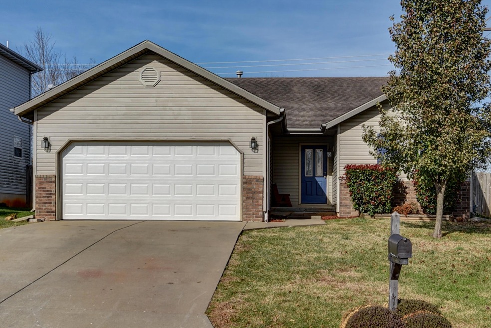 701 W Butterfield-24