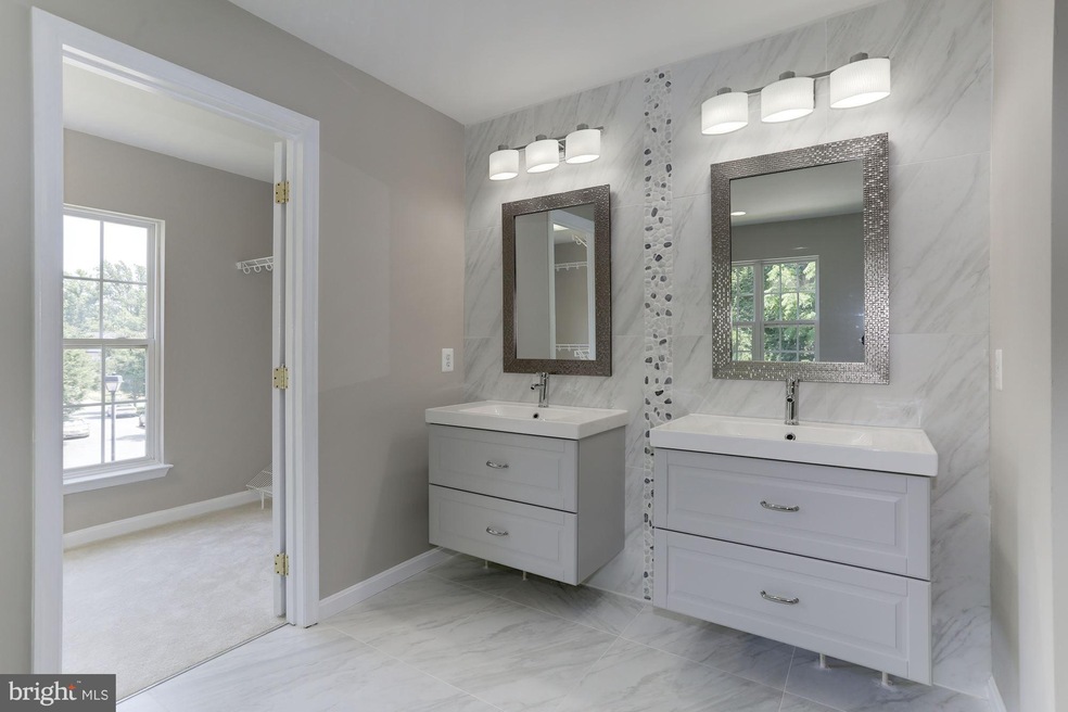 11400 Covered Bridge Ct, Glenn Dale, MD 20769 - photo 1