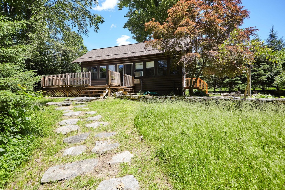 6 Carpenters Brook Rd unit Cottage, Greenwich, CT 06831 - photo 1