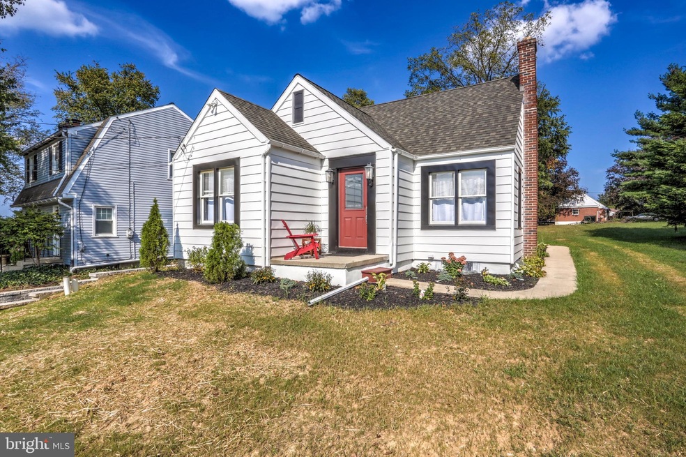 419 Lampeter Rd, Lancaster, PA 17602 - photo 1