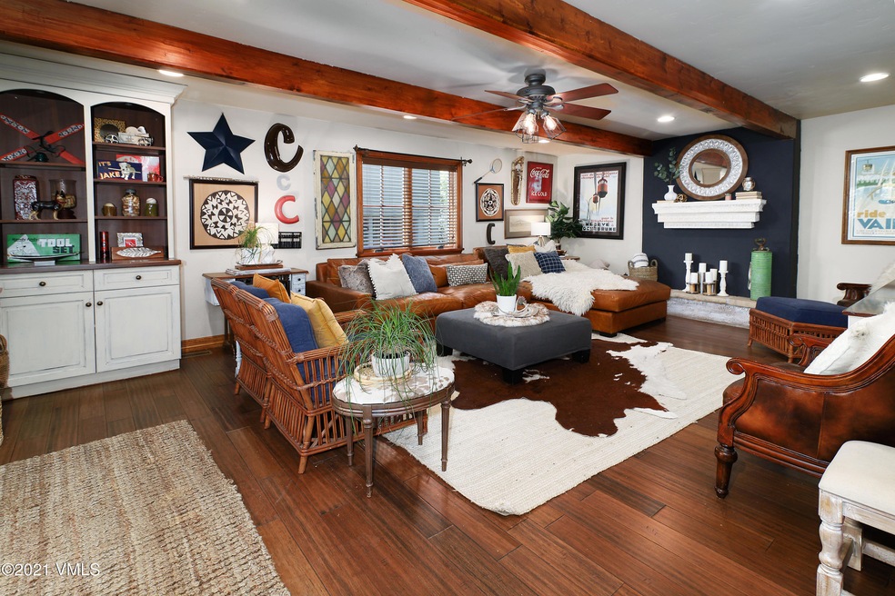 615_mcintire_living