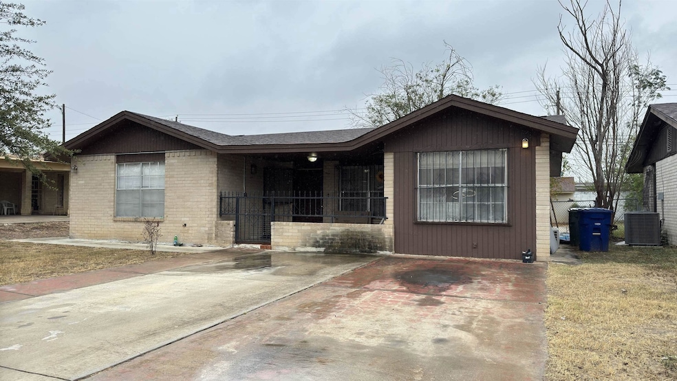 713 Lariat Loop, Laredo, TX 78041 - photo 1