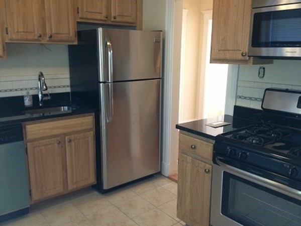 203-205 Winthrop Rd unit 3, Brookline, MA 02445 - photo 1