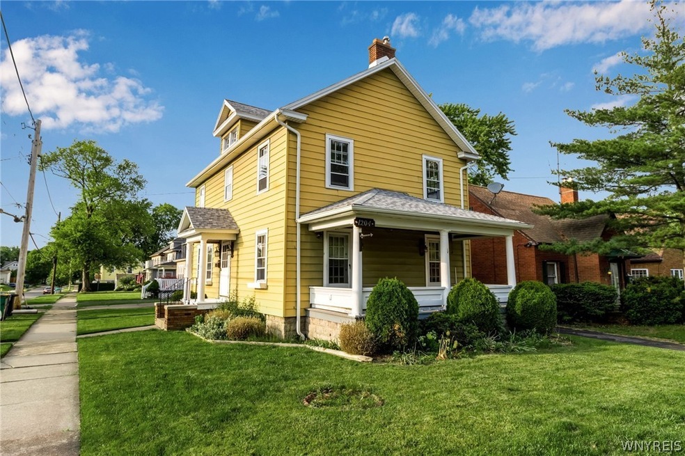 1204 Vanderbilt Ave, Niagara Falls, NY 14305 - photo 1