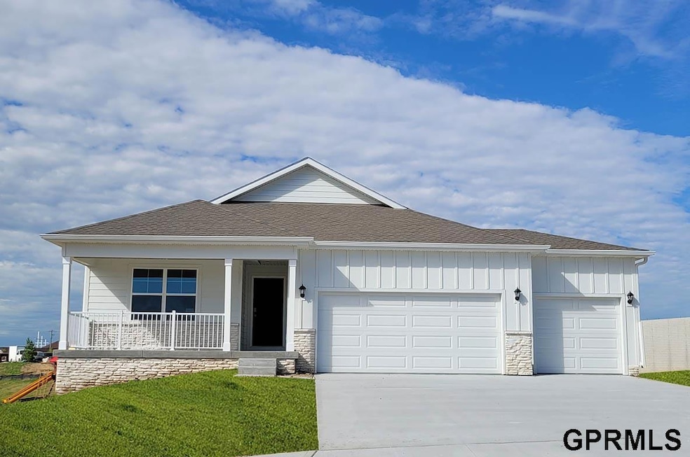 8510 S 184th Ave, Omaha, NE 68136 - photo 1