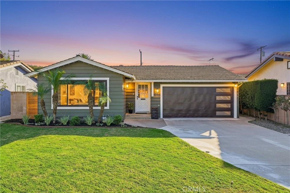 Pending $1,400,000 • Co-Listing Agent