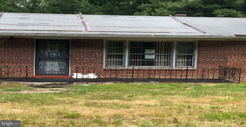 5080 Hawthorne Rd, La Plata, MD 20646 - photo 1