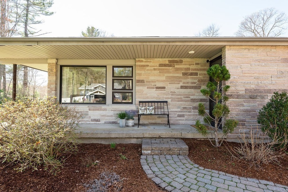 224 Poquanticut Ave, North Easton, MA 02356 - photo 1