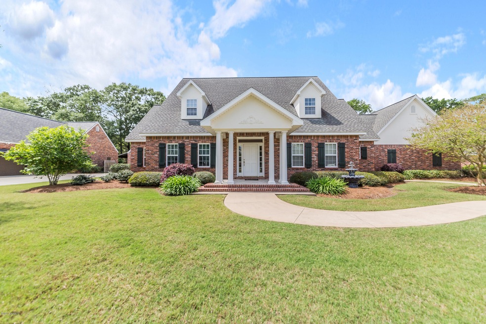 1019BayouBendCir-1