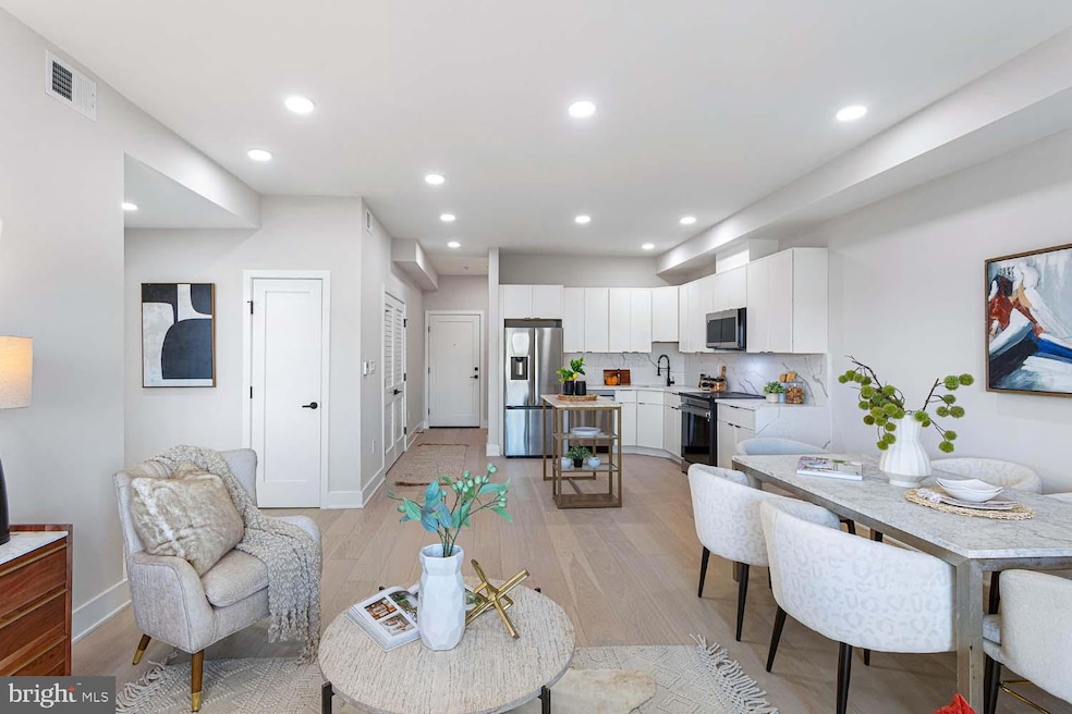 1516 E Capitol St NE unit A, Washington, DC 20003 - photo 1