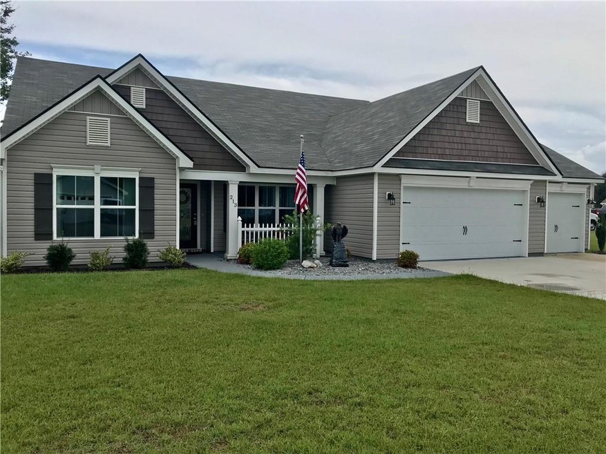 213 Victorian Lake Dr, Brunswick, GA 31525 - photo 1