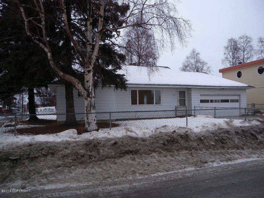 1605 W 33rd Ave, Anchorage, AK 99517 - photo 1