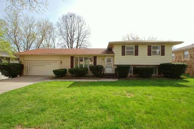 2163 NW 80th Ct, Clive, IA 50325 - photo 1