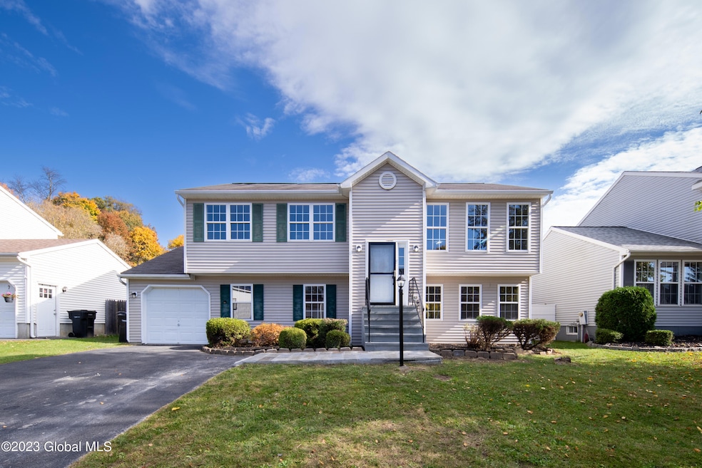 41 Wynantskill Way, Troy, NY 12180 - photo 1