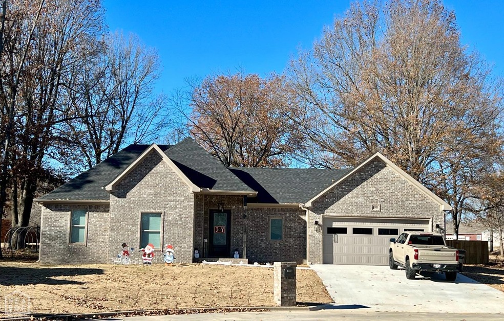 2202 N 29th St, Paragould, AR 72450 - photo 1