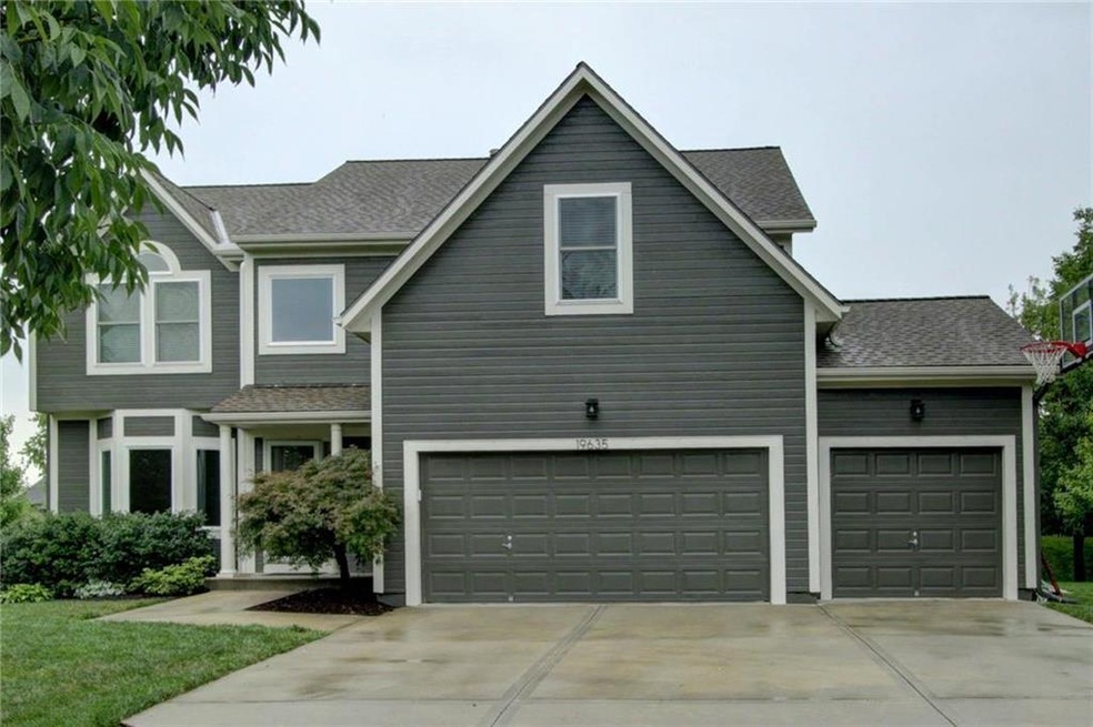 19635 W 97th St, Lenexa, KS 66220 - photo 1