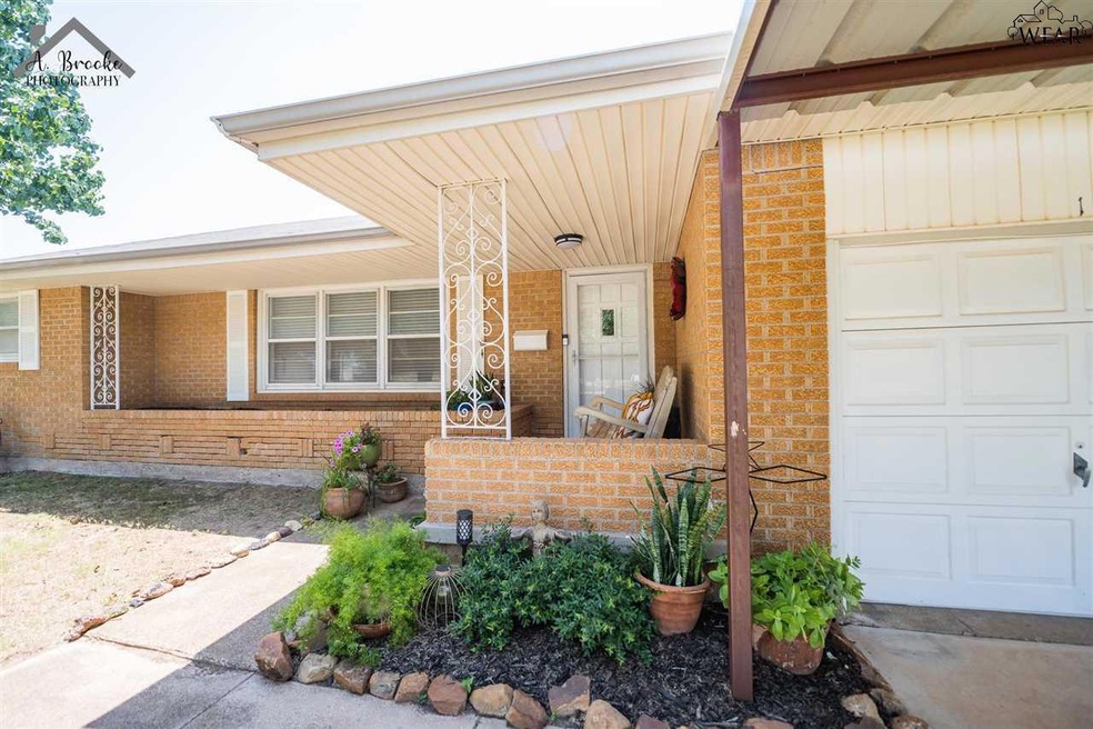 1513 Christine Rd, Wichita Falls, TX 76302 - photo 1