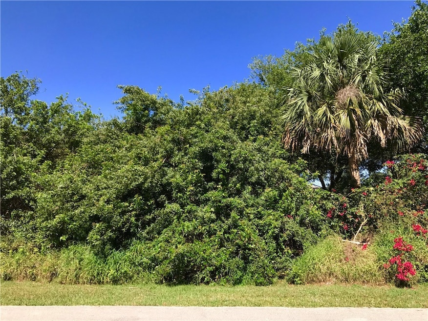 1617 Addie St, Sebastian, Fl 32958 - LOOKING FOR Y