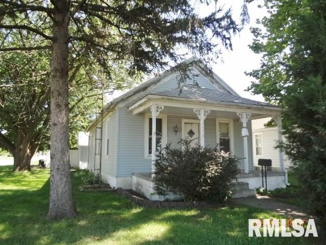 1116 N Kickapoo St, Lincoln, IL 62656 - photo 1