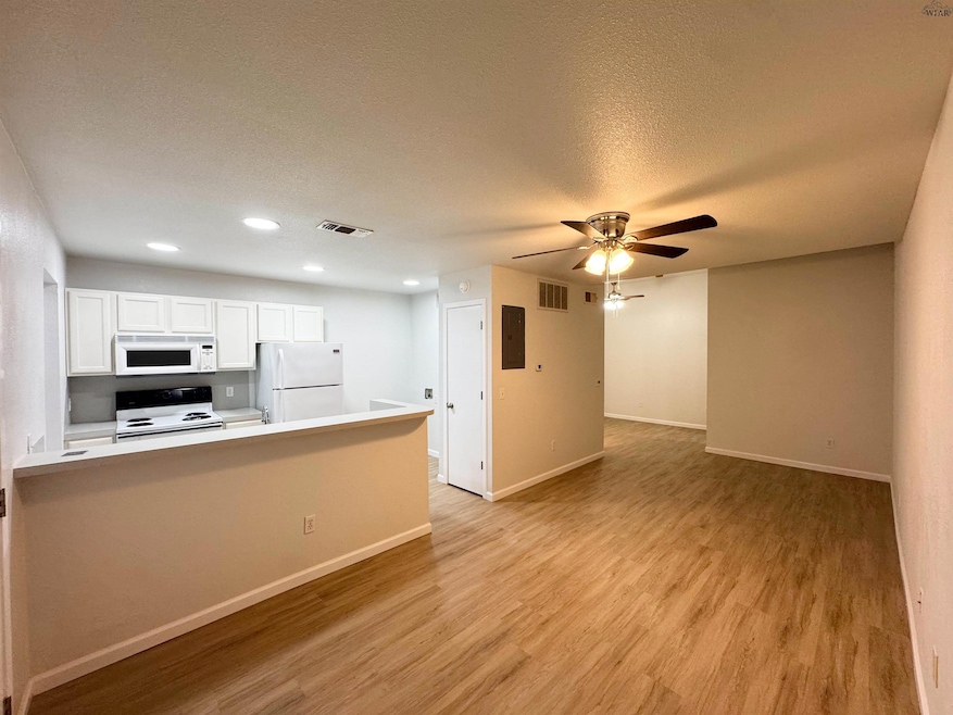 4621 Johnson Rd unit 3, Wichita Falls, TX 76310 - photo 1