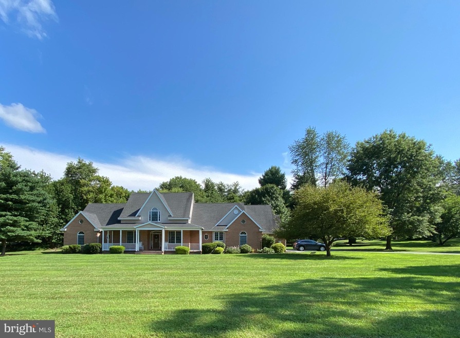 515 Shepherd Ln, Shepherdstown, WV 25443 - photo 1