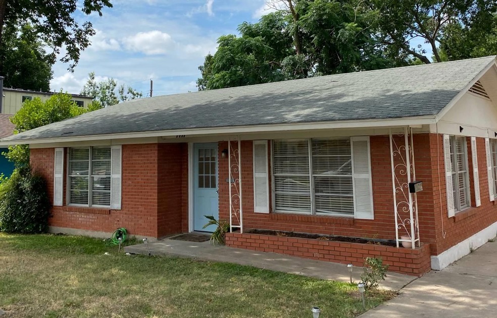 1711 Brentwood St unit A, Austin, TX 78757 - photo 1