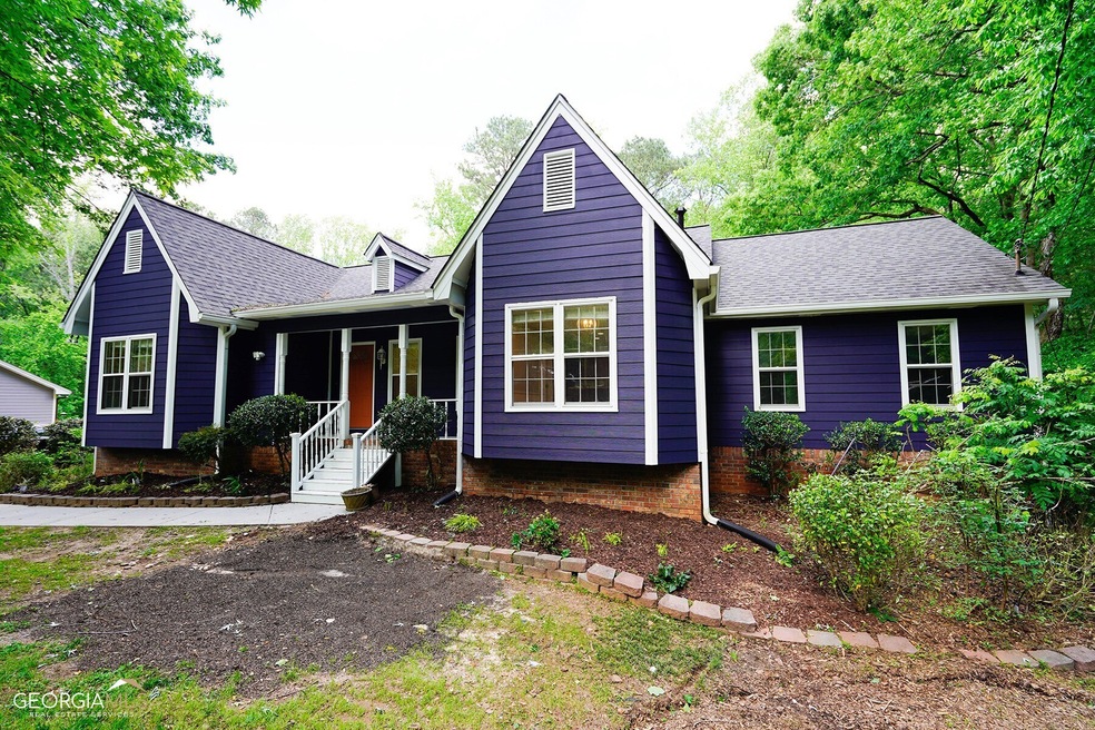 3332 Crossing Dr, Snellville, GA 30078 - photo 1