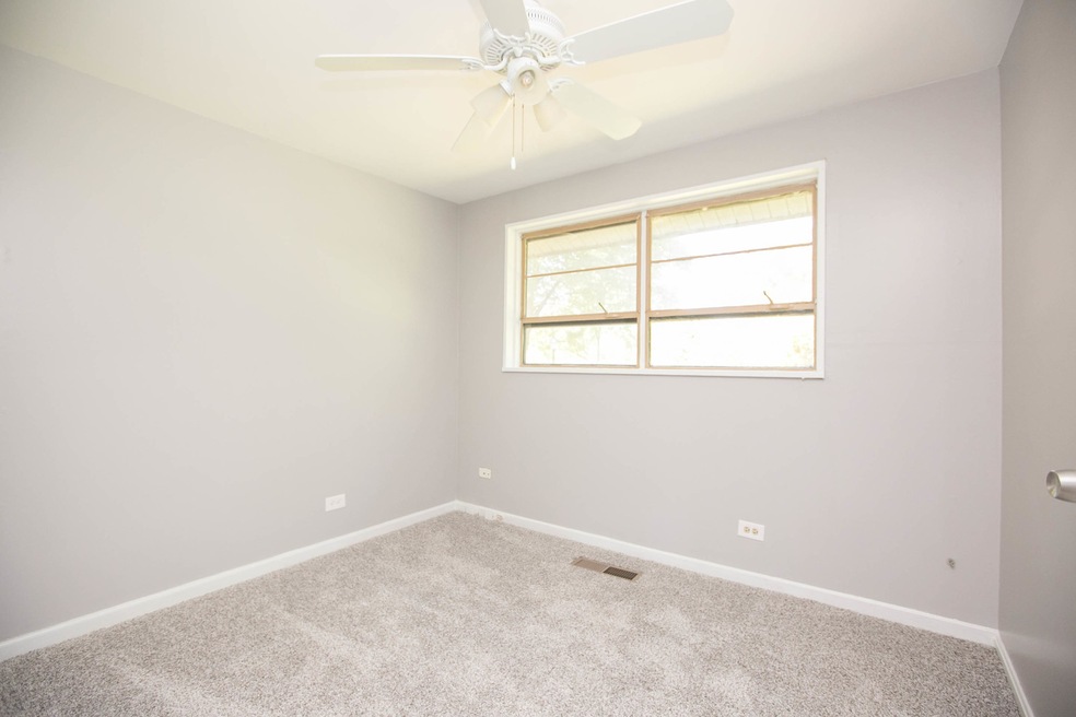 17860 Baker Ave, Country Club Hills, IL 60478 - photo 1