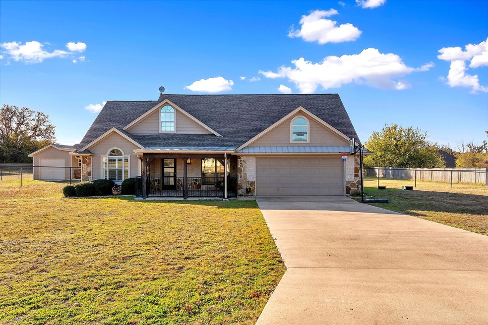 113 Blue Ribbon Trail, Weatherford, TX 76087 - photo 1