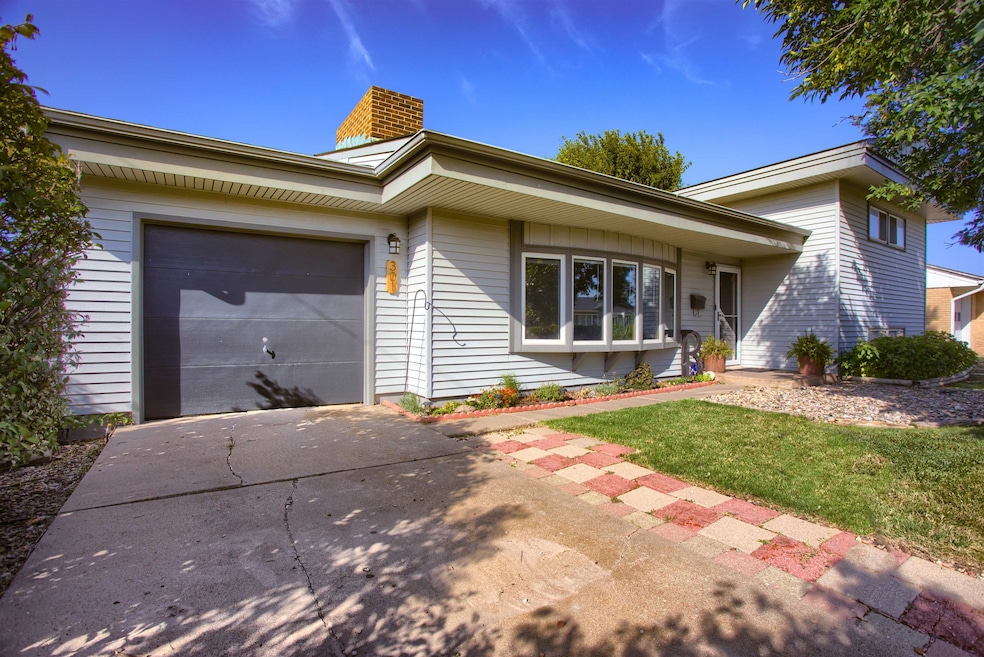 For Sale $225,000 • Co-Listing Agent