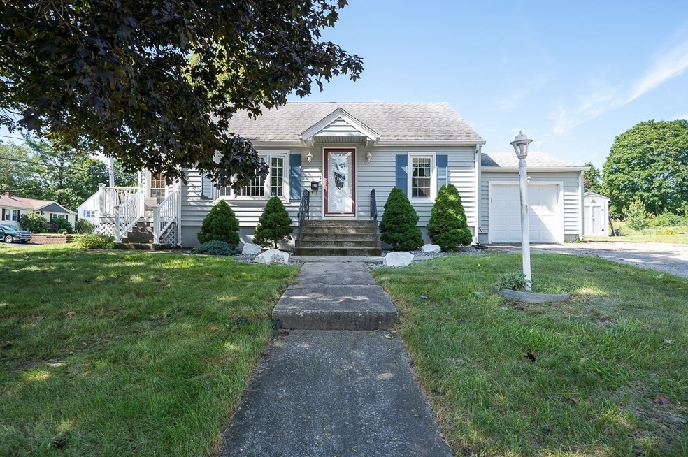 41 Racicot Ave, Webster, MA 01570 - photo 1