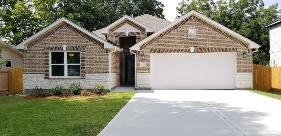 8431 Wetherby Ln, Houston, TX 77075 - photo 1