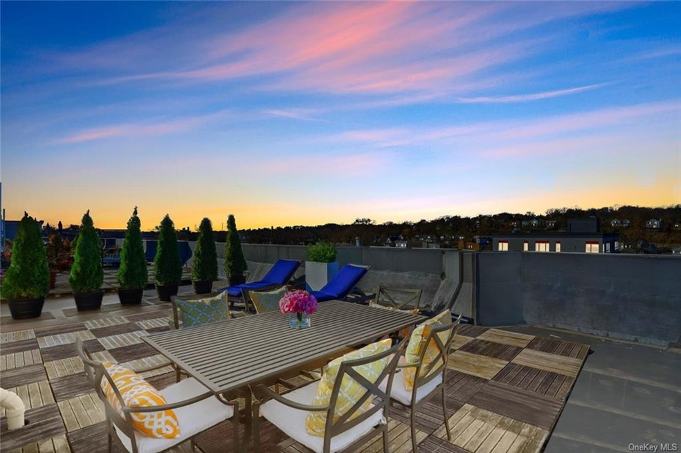 101 Sheldrake Place unit 21, Mamaroneck, NY 10543 - photo 1