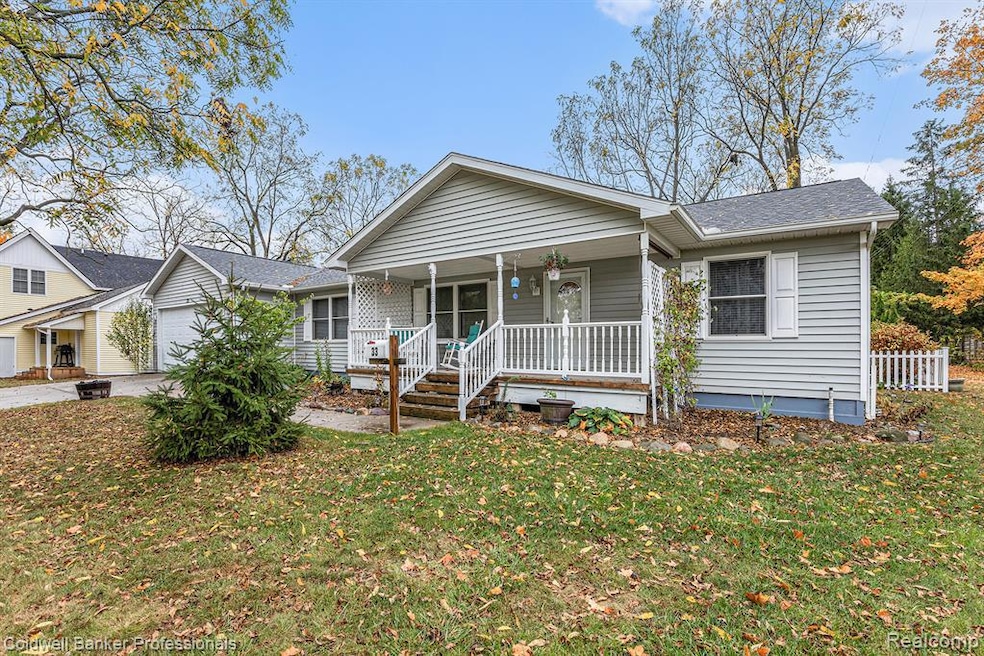 33 Union St, Lapeer, MI 48446 - photo 1