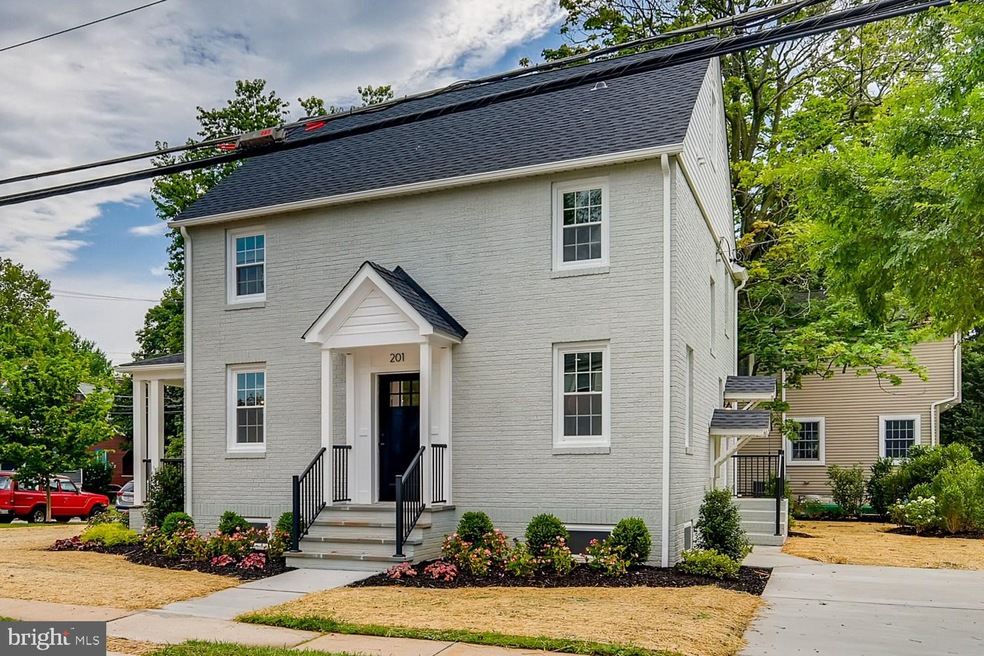 201 Maryland Ave, Towson, MD 21286 - photo 1