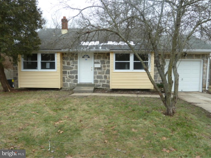 2404 S Cuthbert Dr, Lindenwold, NJ 08021 - photo 1