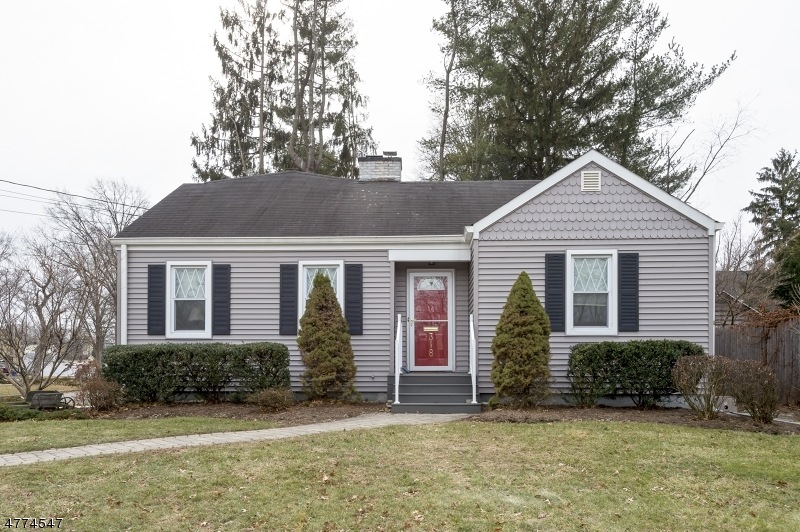 318 Ashland Rd, Middlesex, NJ 08846 - photo 1