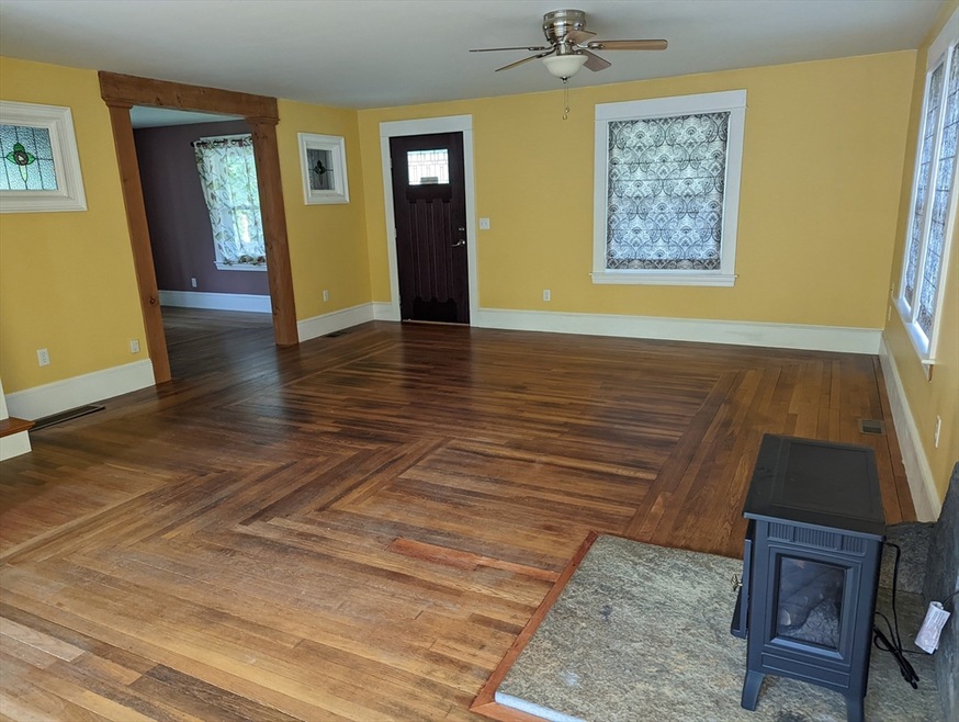 10 Winthrop St, Rehoboth, MA 02769 - photo 1