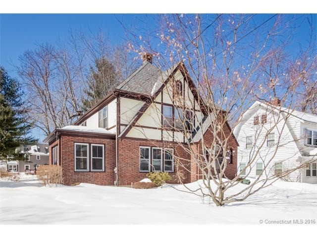 157 Four Mile Rd, West Hartford, CT 06107 - photo 1