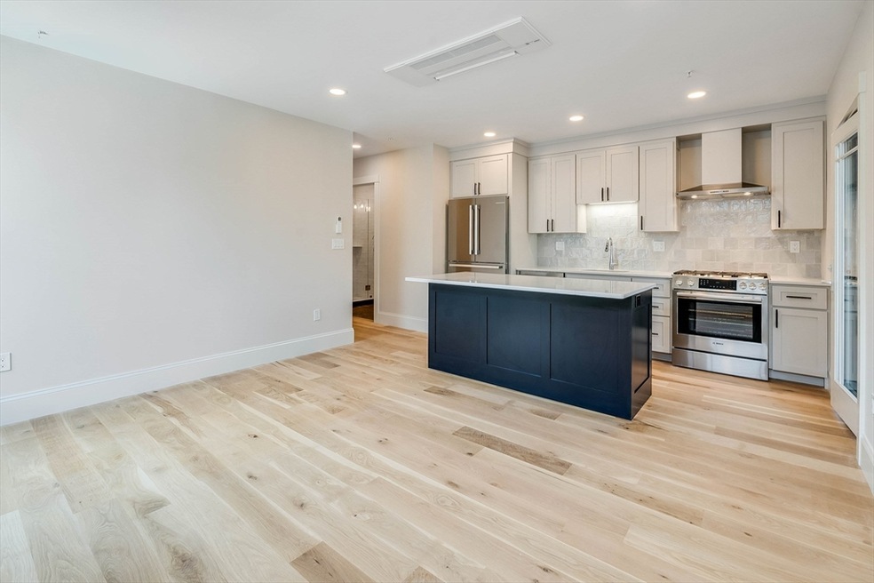 2 Punchard Ave unit 2, Andover, MA 01810 - photo 1