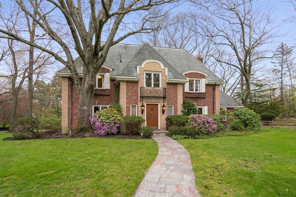 14 Peirce Rd, Wellesley Hills, MA 02481 - photo 1