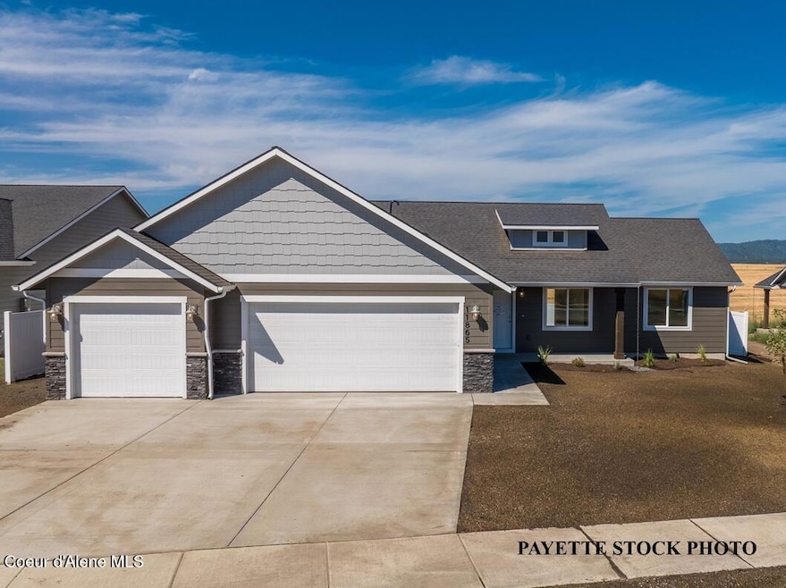 2 Front Exterior Payette Shed 3 Car 1186