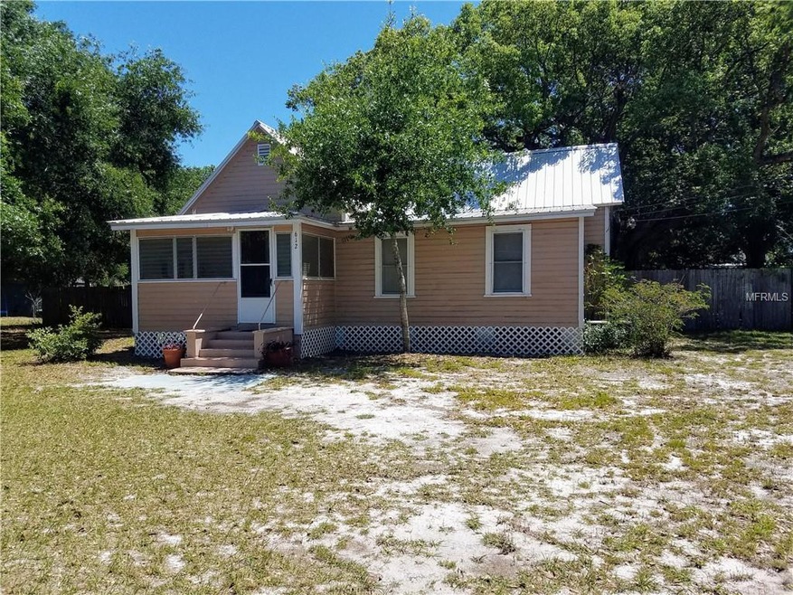 612 N Rockingham Ave, Tavares, FL 32778 - photo 1