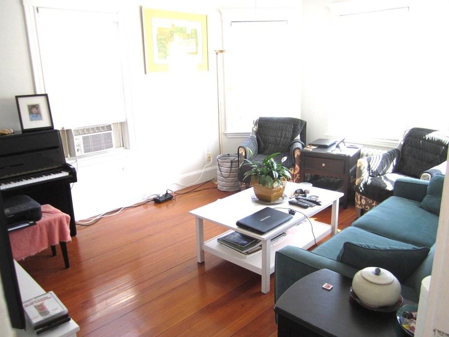 162 Chestnut St unit 3, Brookline, MA 02445 - photo 1